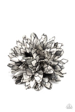 Load image into Gallery viewer, Vanguard Gardens - Black
