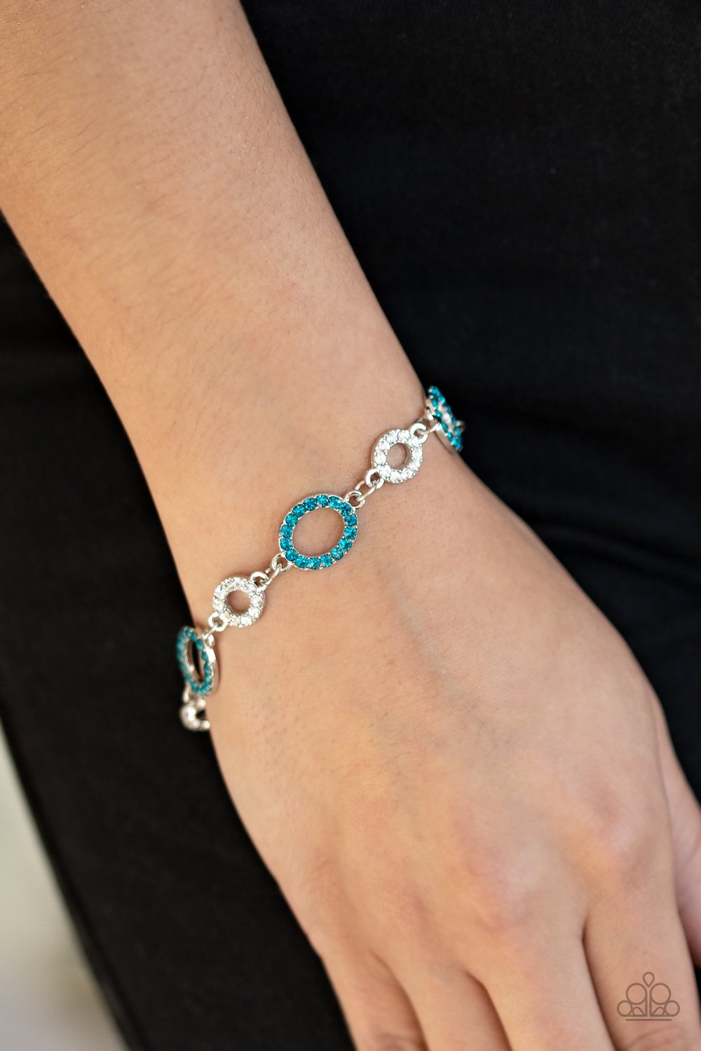 Bubbly Bedazzle - blue 