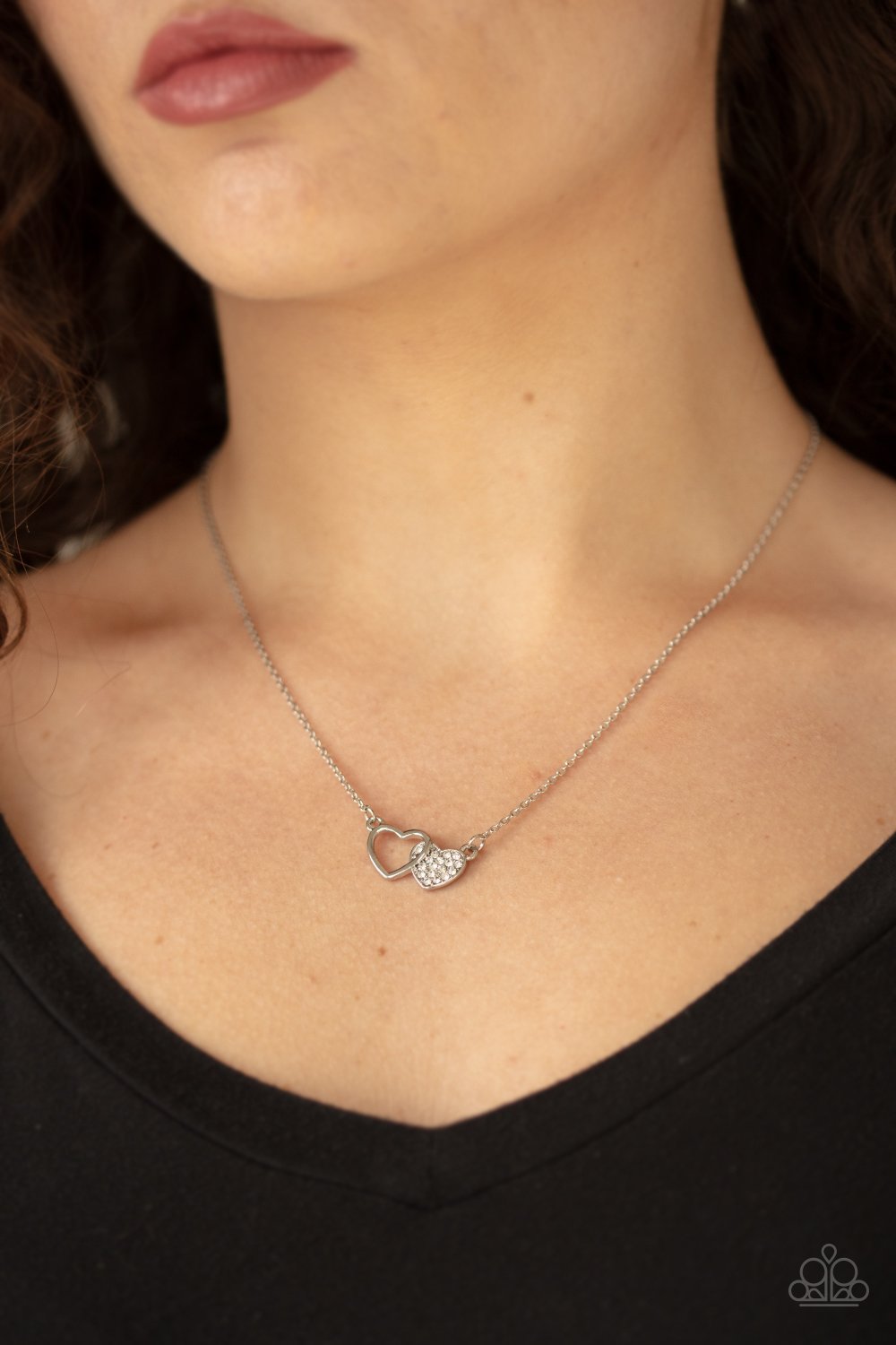 Charming Couple - white - Paparazzi necklace