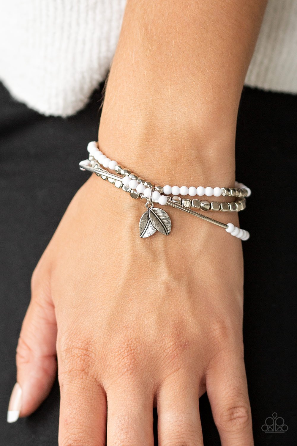 Desert Wanderer - white - Paparazzi bracelet